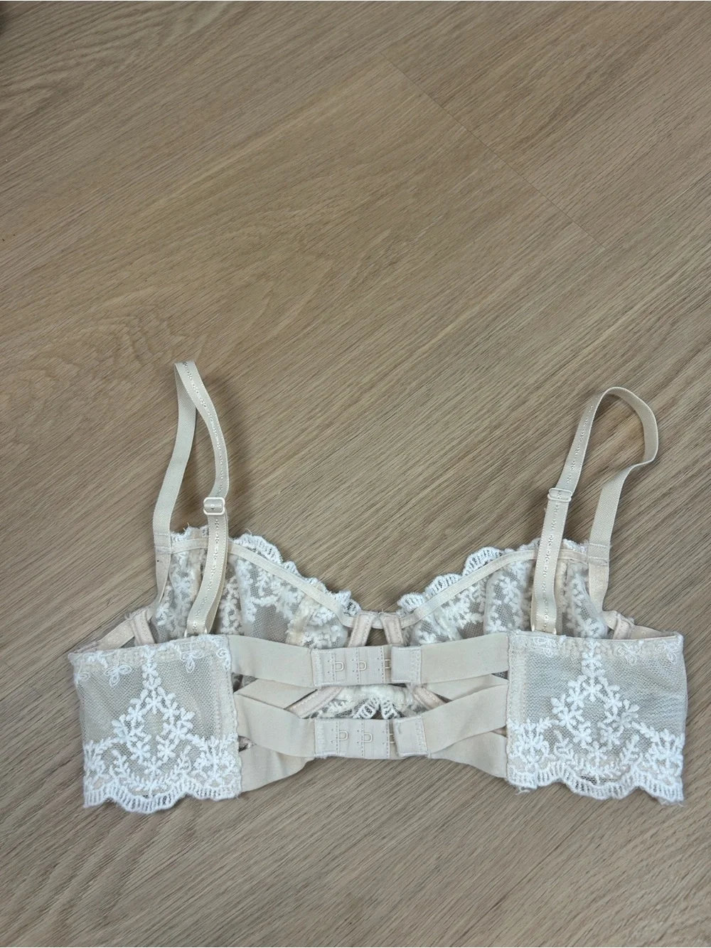 Free People Intimately Daydreamer Lace Underwire Bra 32A
